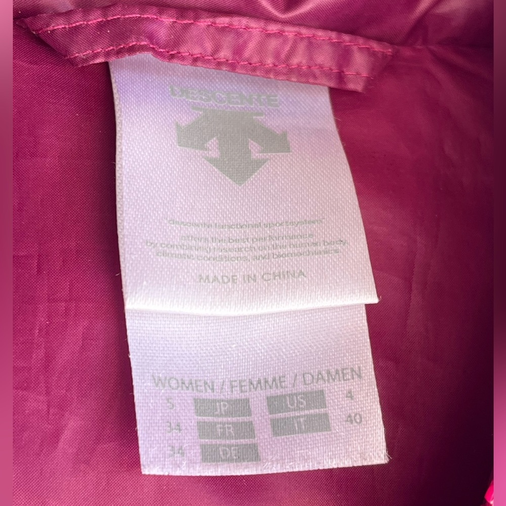 DESCENTE Down filled Winter Puffer Coat 3/4 Length. Women’s Small. VGUC. - Picture 3 of 14